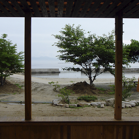 坊瀬島海の家